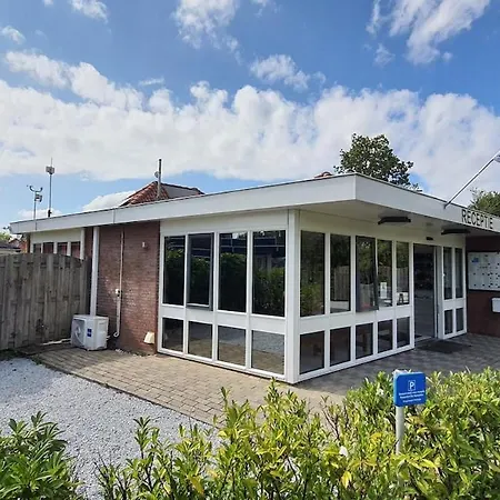 Semesterbostad 'rietvogel' *